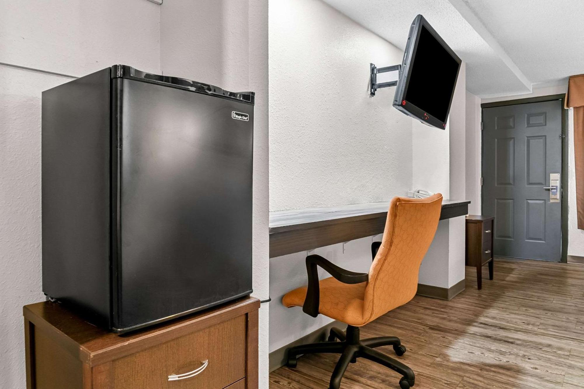 Rodeway Inn & Suites Saginaw Eksteriør bilde