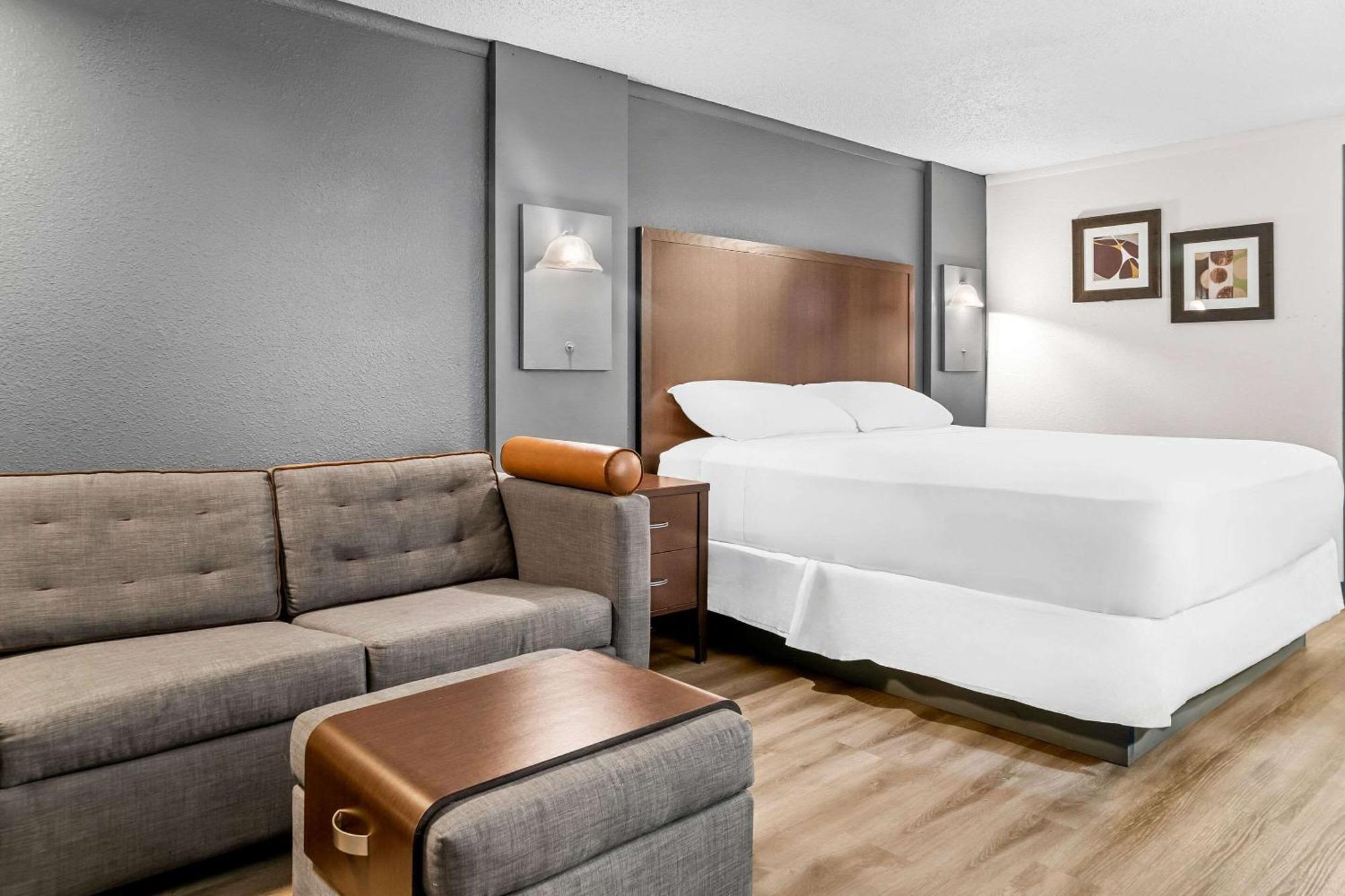 Rodeway Inn & Suites Saginaw Eksteriør bilde